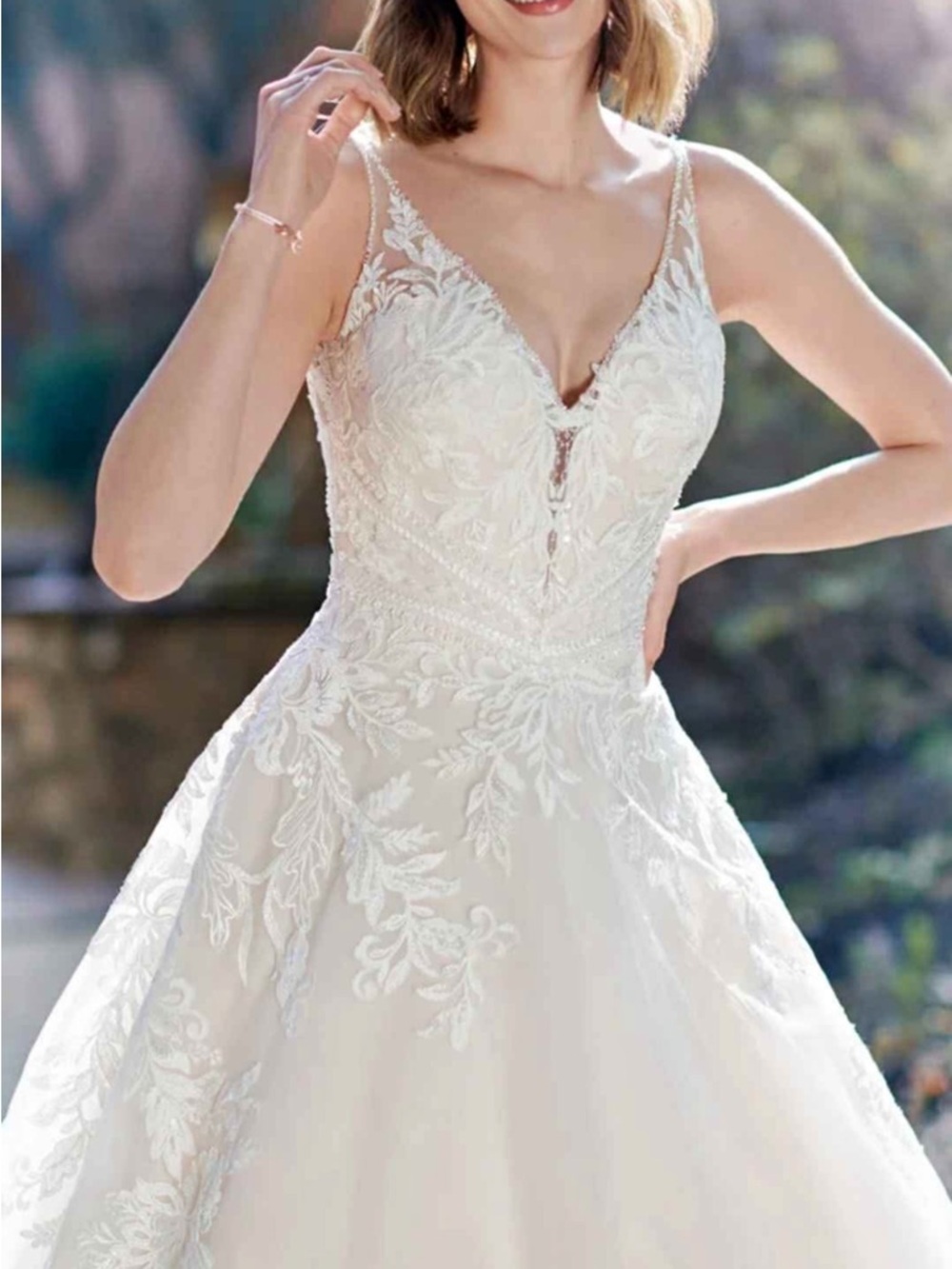 Romantic Lace A-Line Wedding Gown in Ivory
